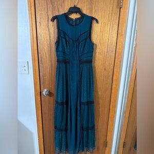 Harlyn Green Jacquard Dot Embroidered Pleated Sleeveless Maxi Dress Medium